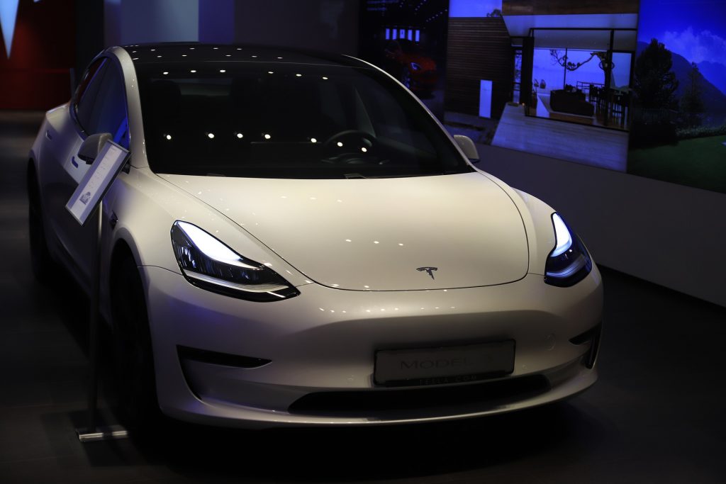 Image The Future of Electric Cars: Tesla and Beyond